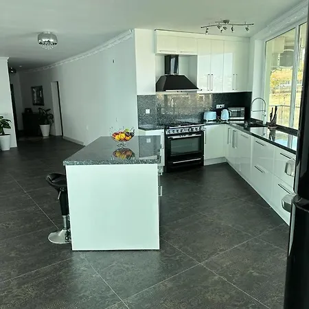 Apartamento Front Luxurious Two Bedroom Byala (Varna)