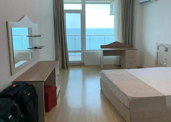 公寓 Front Luxurious Two Bedroom *