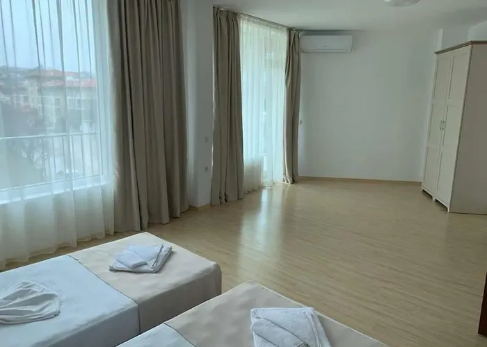 公寓 Front Luxurious Two Bedroom